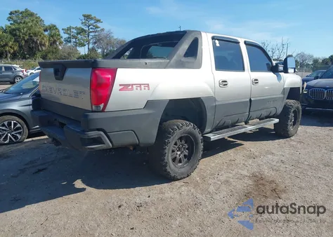 2002 Chevrolet Avalanche 1500 z USA, uszkodzony, nr VIN 3GNEC13T12G100560